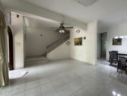 Mayflower Gardens (D20), Terrace #521365311